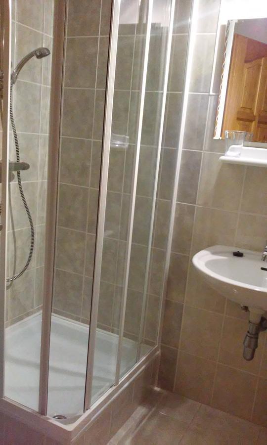 Janosi Vendeghaz Hotel Tiszafüred Eksteriør billede